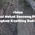 Video : Buseett... Aksi Nekat Pria ini Nangkap Kepiting Raksasa Bikin Ngilu