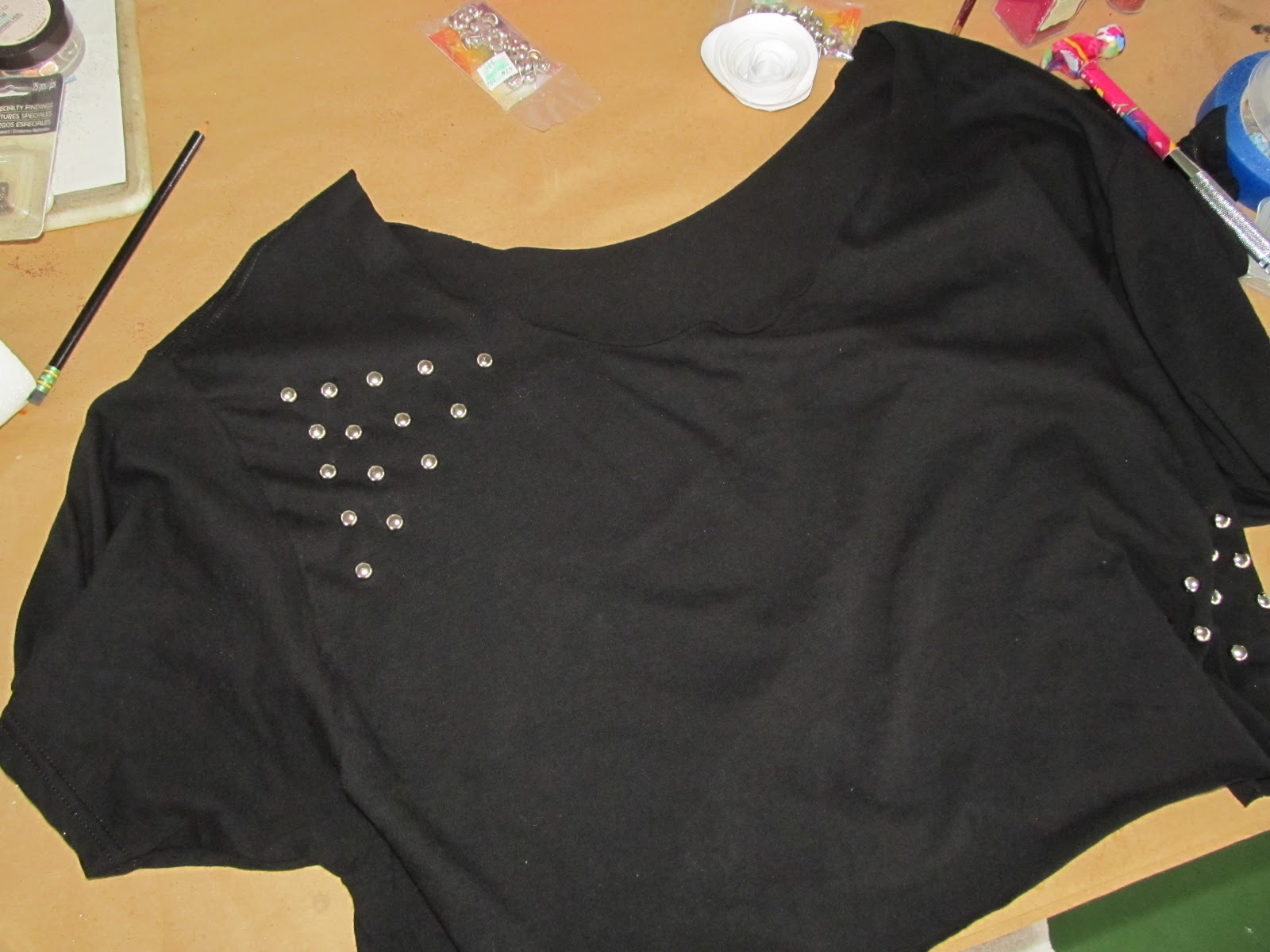 WobiSobi Off the Shoulder, Triangle Stud Tee Shirt, DIY