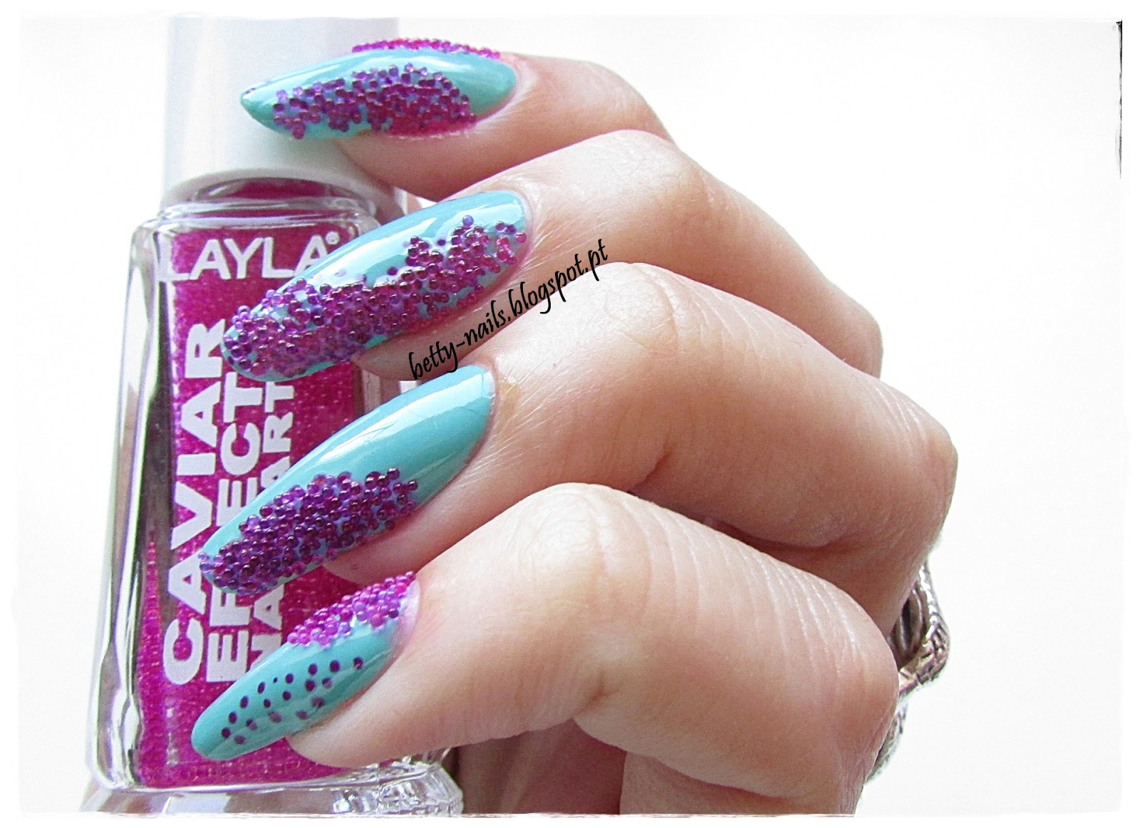 6. How to Create a Caviar Effect on Nails - wide 1