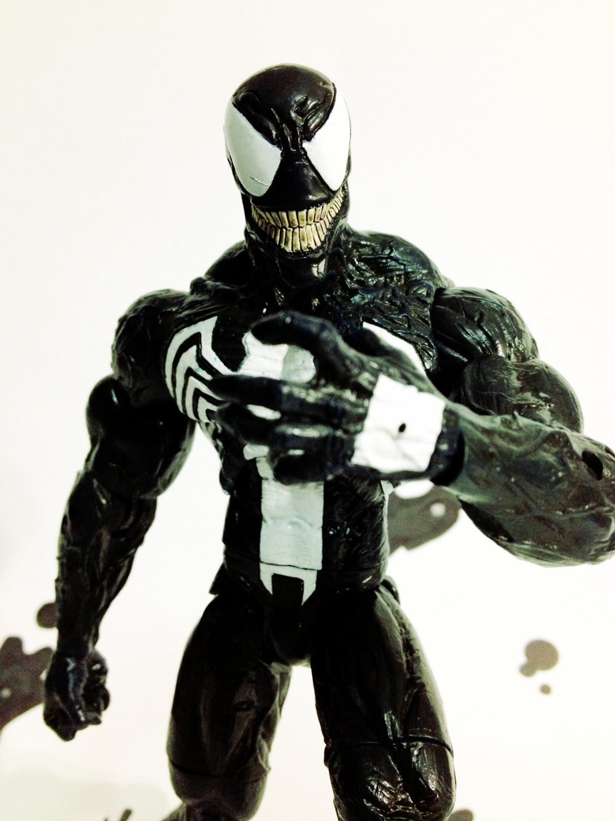 Combo's Action Figure Review Venom (Marvel Select)