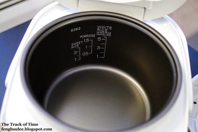 Zojirushi Rice Cooker and Warmer NLAAC10 The Track of Time