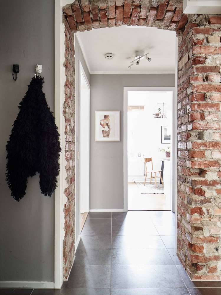 JOLIE ASSOCIATION DE COULEURS... BLANC, BRUN, BEIGE, NOIR ET VIEUX ROSE