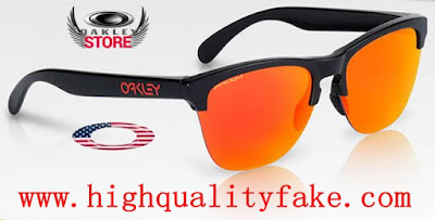  Fake Oakleys