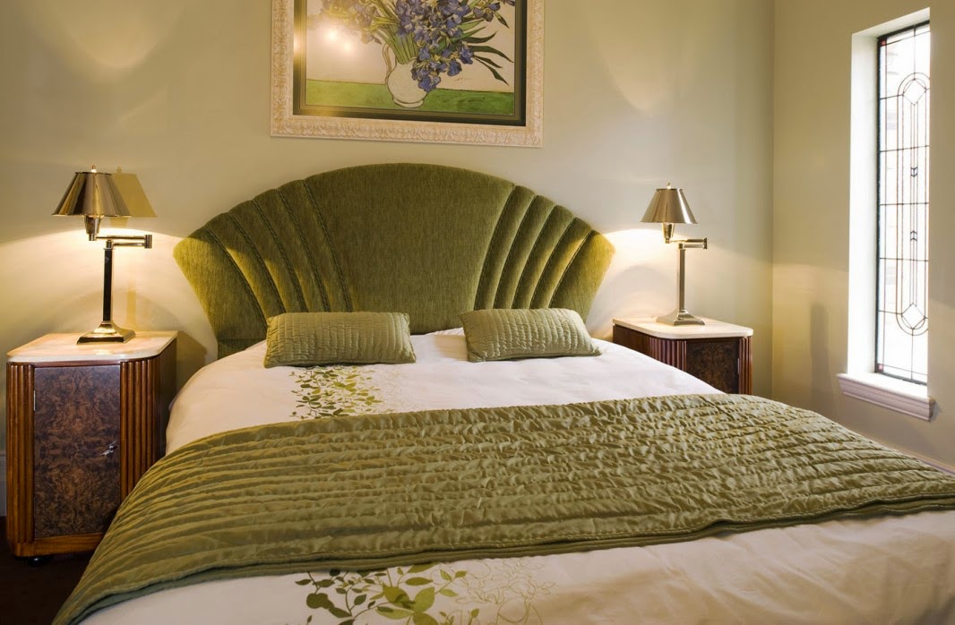 Art Deco Bedroom Design