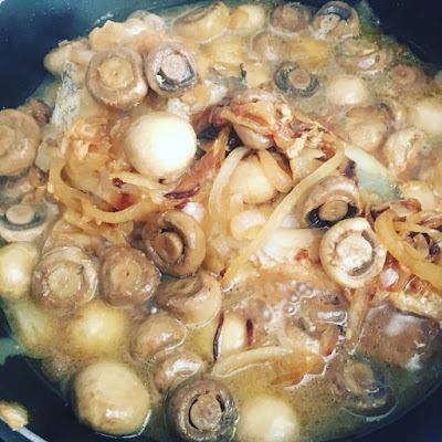 que comemos hoy, con las manos en la masa, merluza, merluza con cebolla, merluza con champiñones, merluza con cebolla y champiñones, receta,