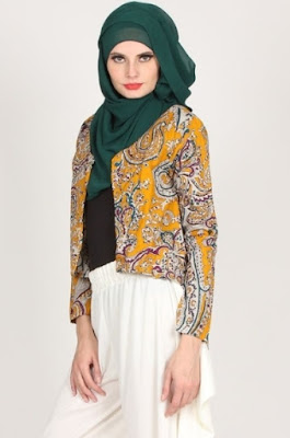 Baju polos kombinasi blazer batik trendy Baju polos kombinasi blazer batik trendy