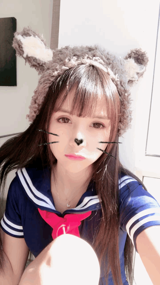 Extremely cute and sexy moments of Xia Mei Jiang (夏 美 酱) (39 gifs)