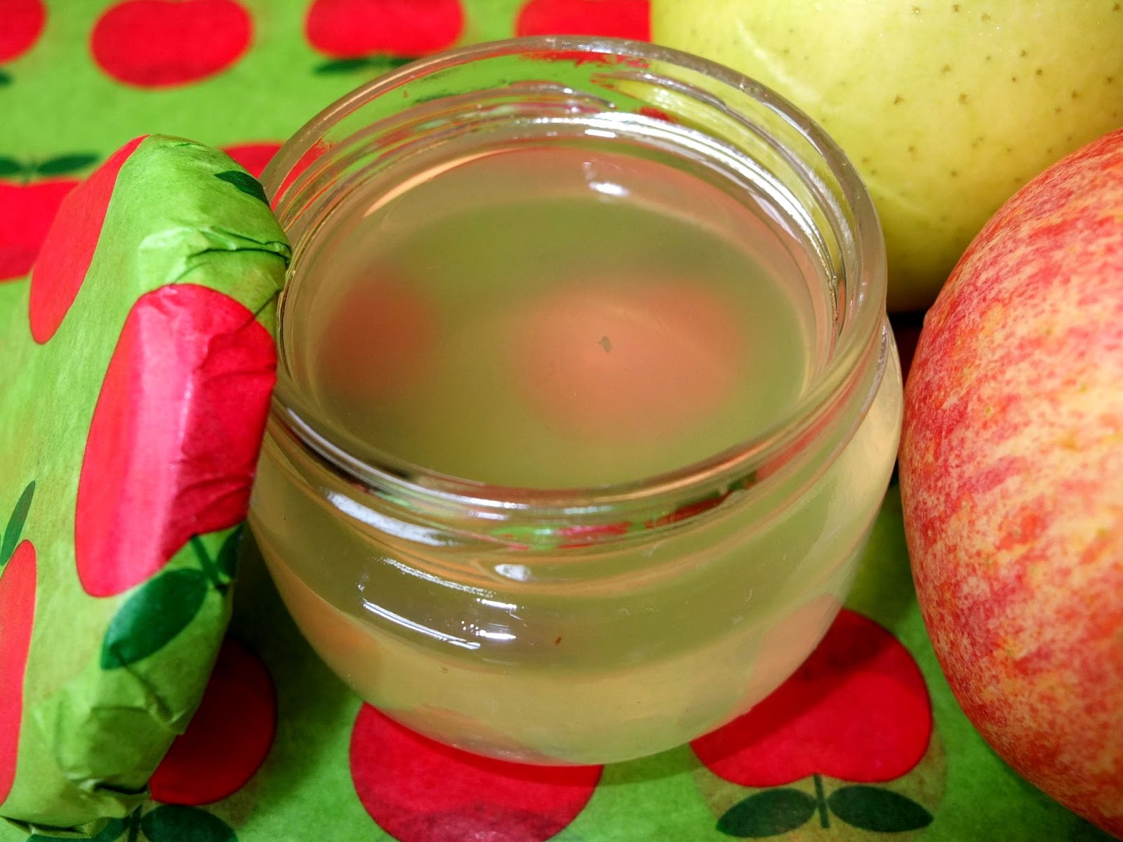 Cocinando con Lola García Gelatina de manzana ( para abrillantar repostería)