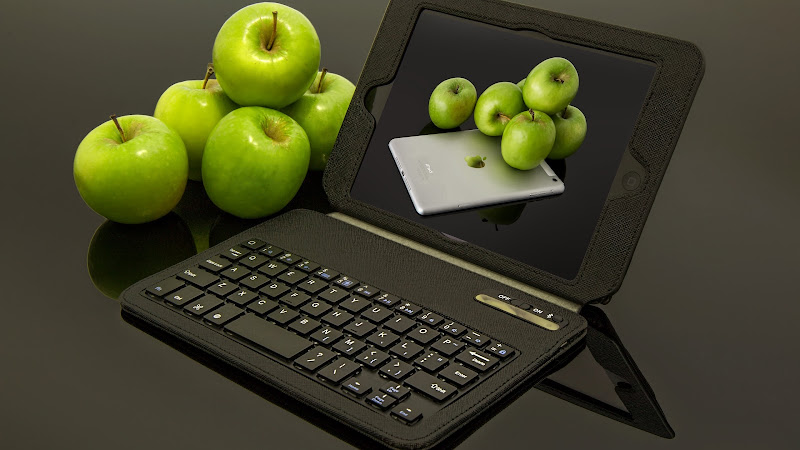 Apple iPad. Creative Combination