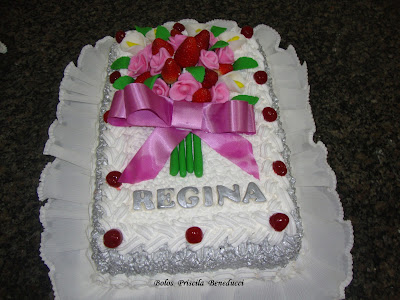 Regina - Tortas e Bolos: Aniversário de 15 anos com Pasta Americana