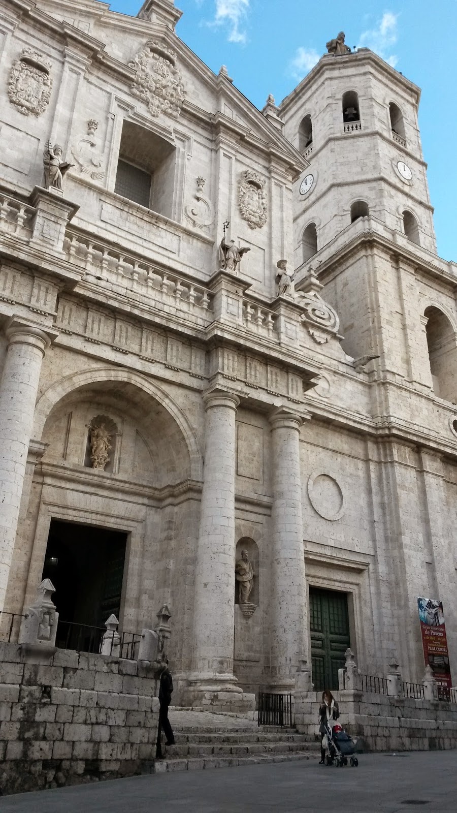 Fachada de la Catedral del Valladolid, conocida también como "La Inconclusa".