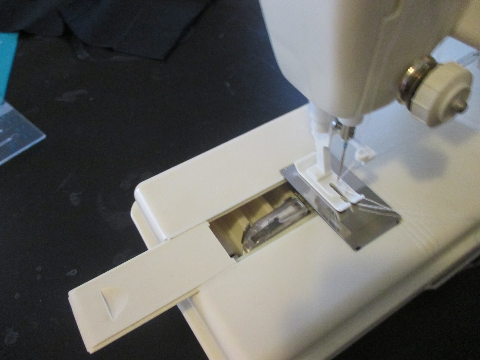 Running Stitches Singer Toy Lockstitch Sewing Machine