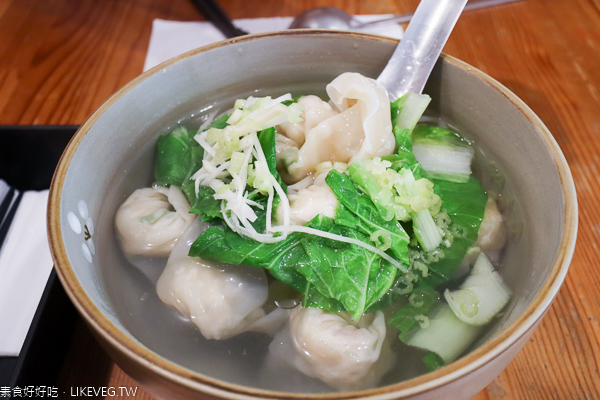 原素齋大里店|巷弄裡的素食美食,天然食材的炒飯、義大利麵、焗烤 原素齋大里店|巷弄裡的素食美食,天然食材的炒飯、義大利麵、焗烤