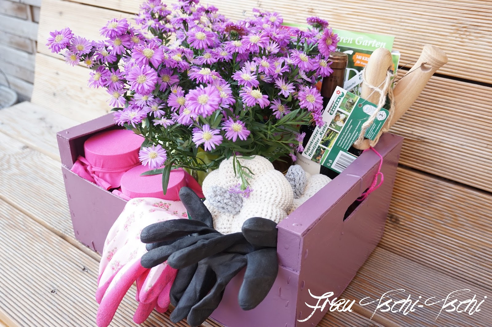 Frau TschiTschi Geschenkkorb für Gartenliebhaber