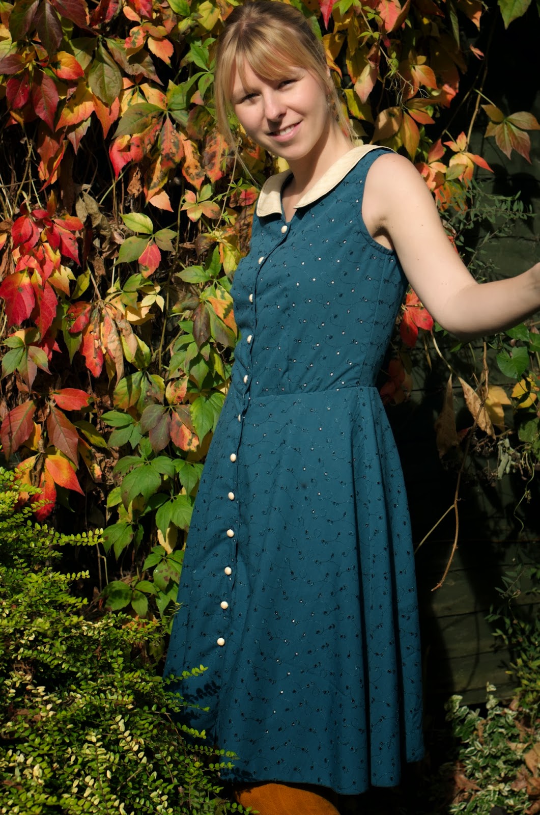 Ela Sews And Doesn't Sleep: Autumn Make No1: Colette Hawthorn
