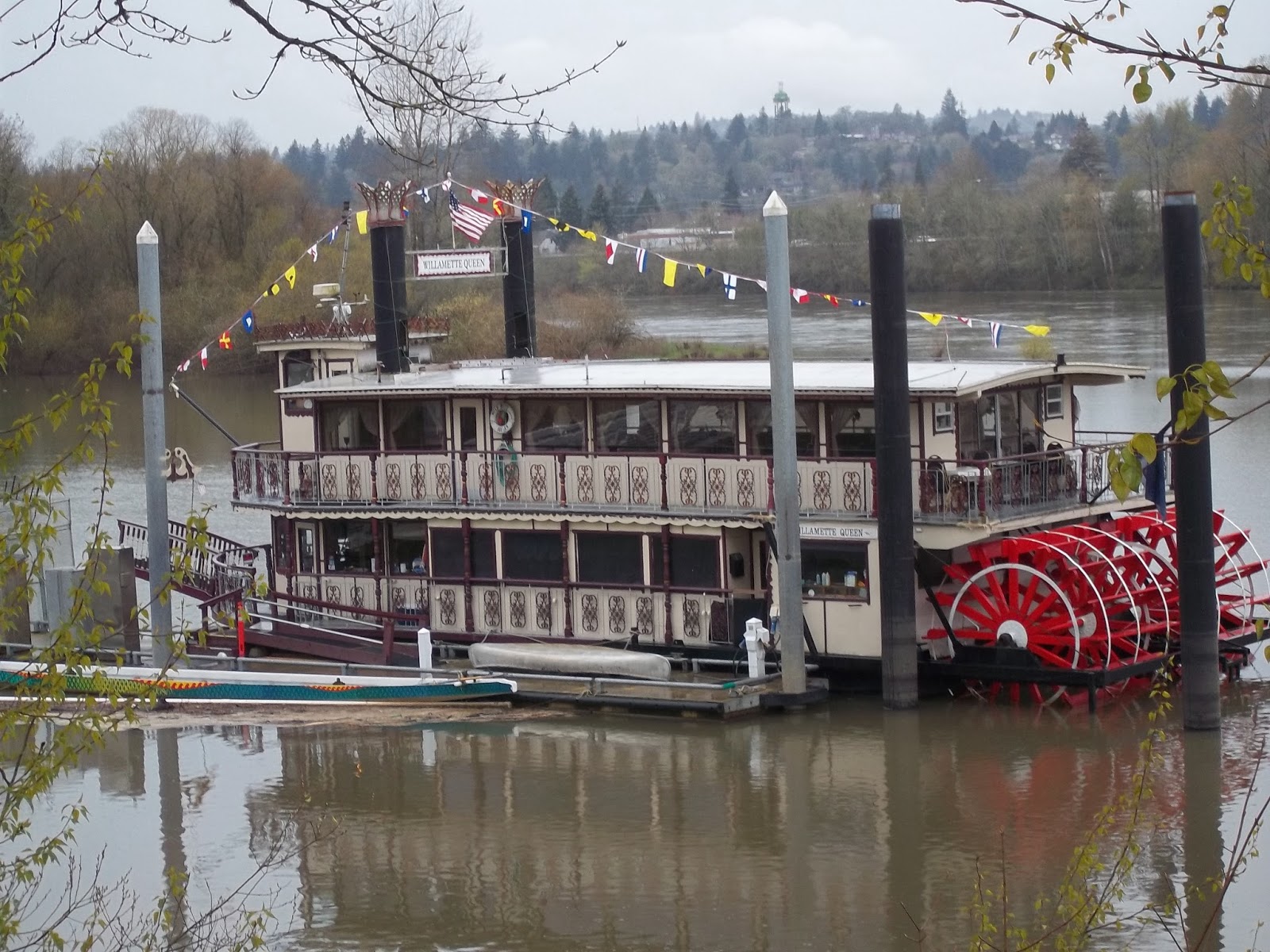 Casing Oregon Exploring Salem's Waterfront