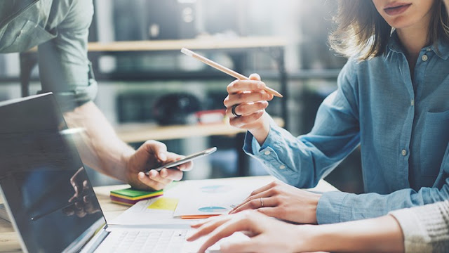Microsoft Dynamics 365 CRM Introductory Course Microsoft Dynamics 365 CRM Introductory Course
