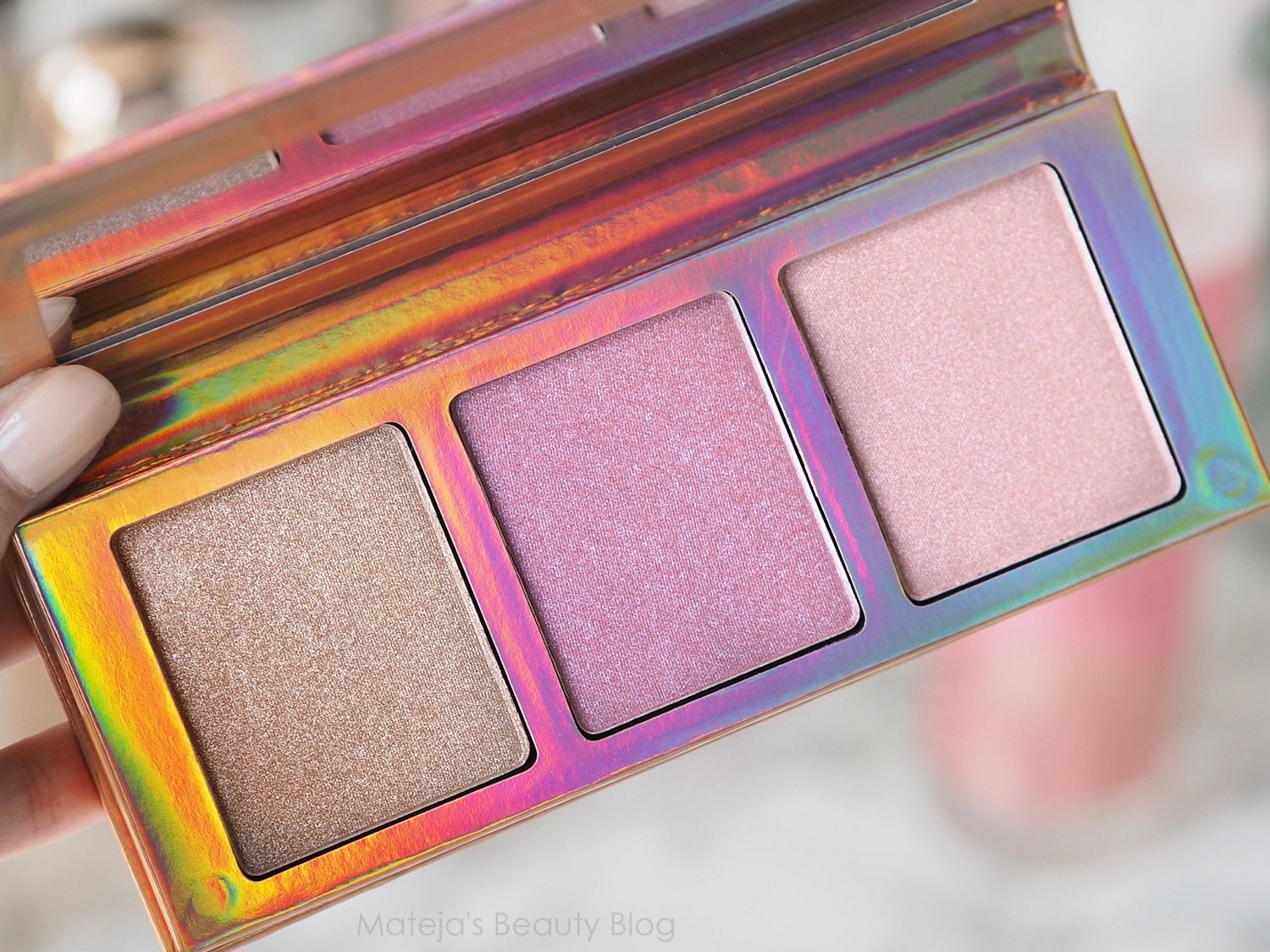 Essence Go for the Glow Highlighter Palette Mateja's Beauty Blog