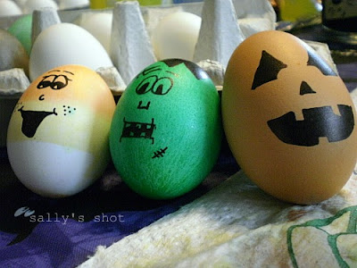 Halloween Eggs