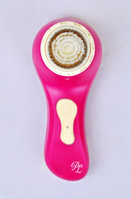 MAGNITONE LUCID FACIAL CLEANSING BRUSH