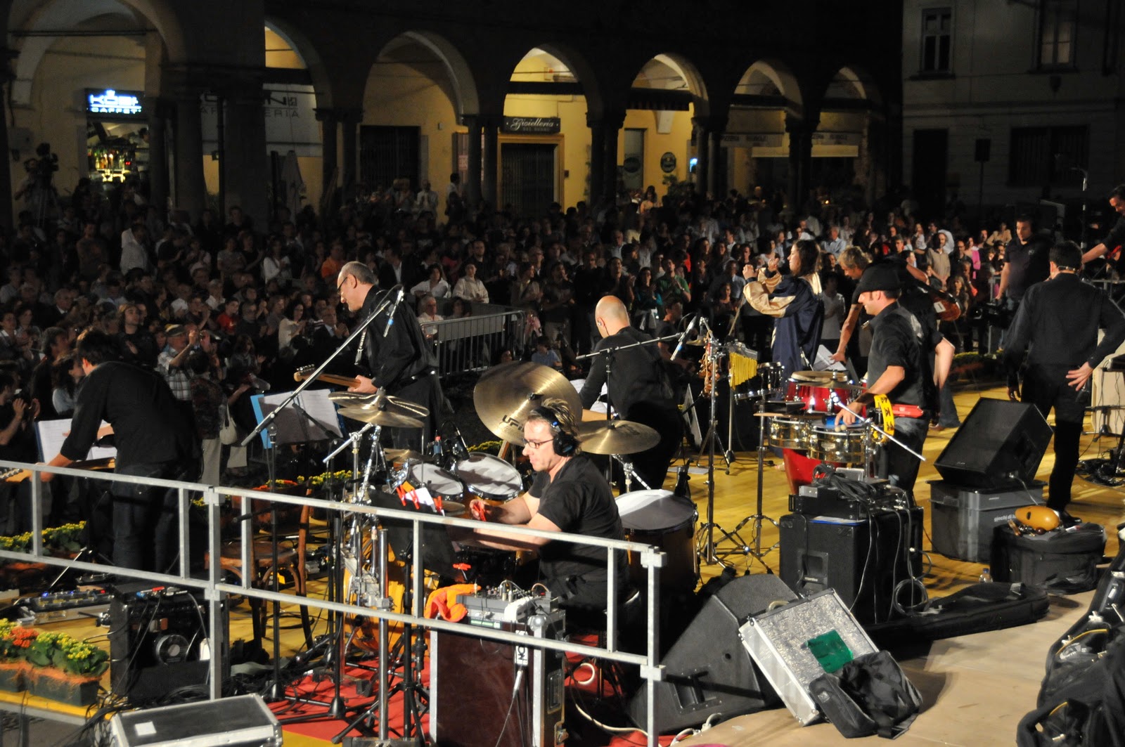 Corale Valla Al Via Il Christmas Tour 2011