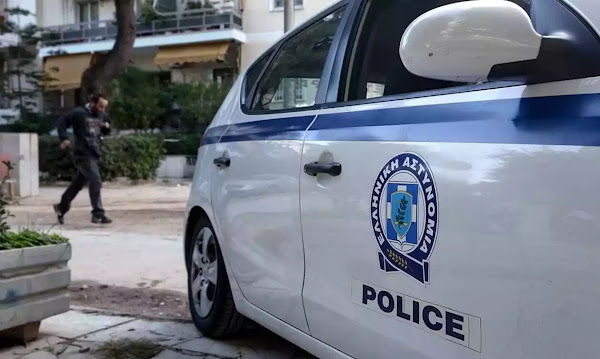 ΣΟΚ στην Πεύκη: Πέταξε την 5χρονη κόρη της από το μπαλκόνι και αυτοκτόνησε ΣΟΚ στην Πεύκη: Πέταξε την 5χρονη κόρη της από το μπαλκόνι και αυτοκτόνησε