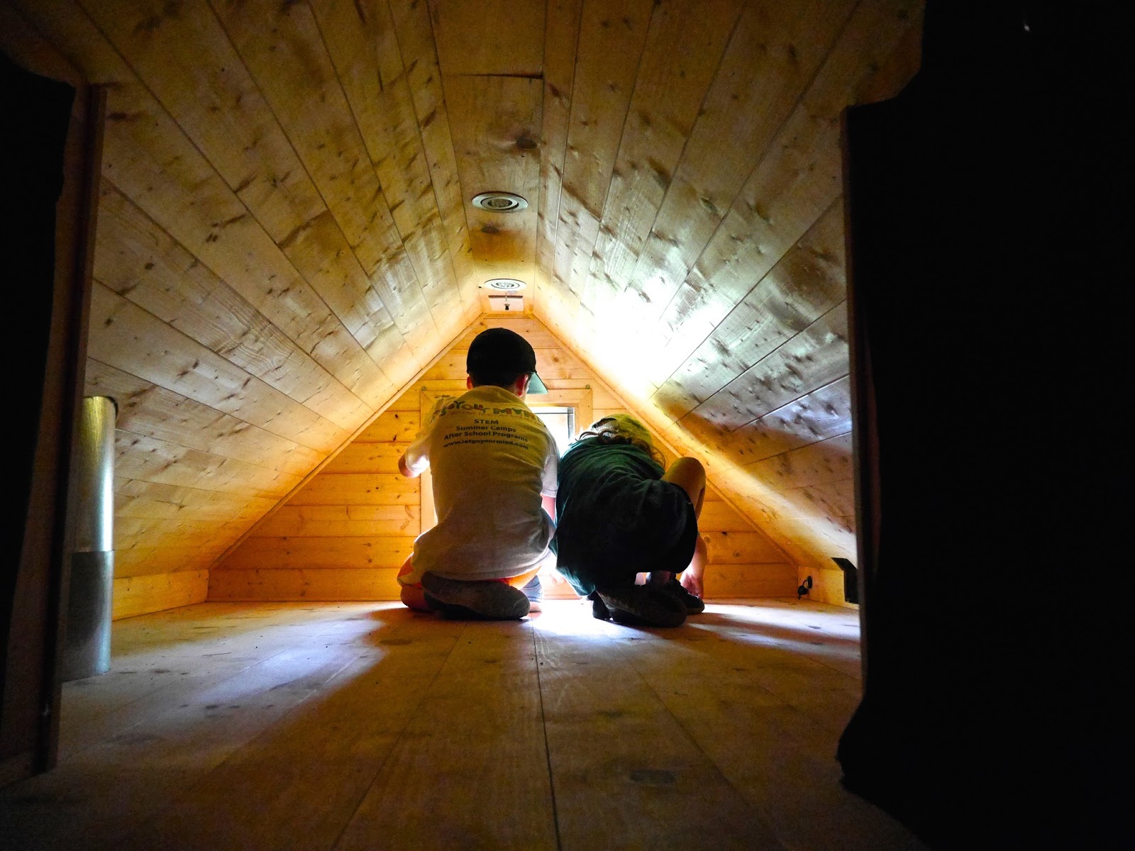 A Vintage Tumbleweed XS Tiny House Tour it!