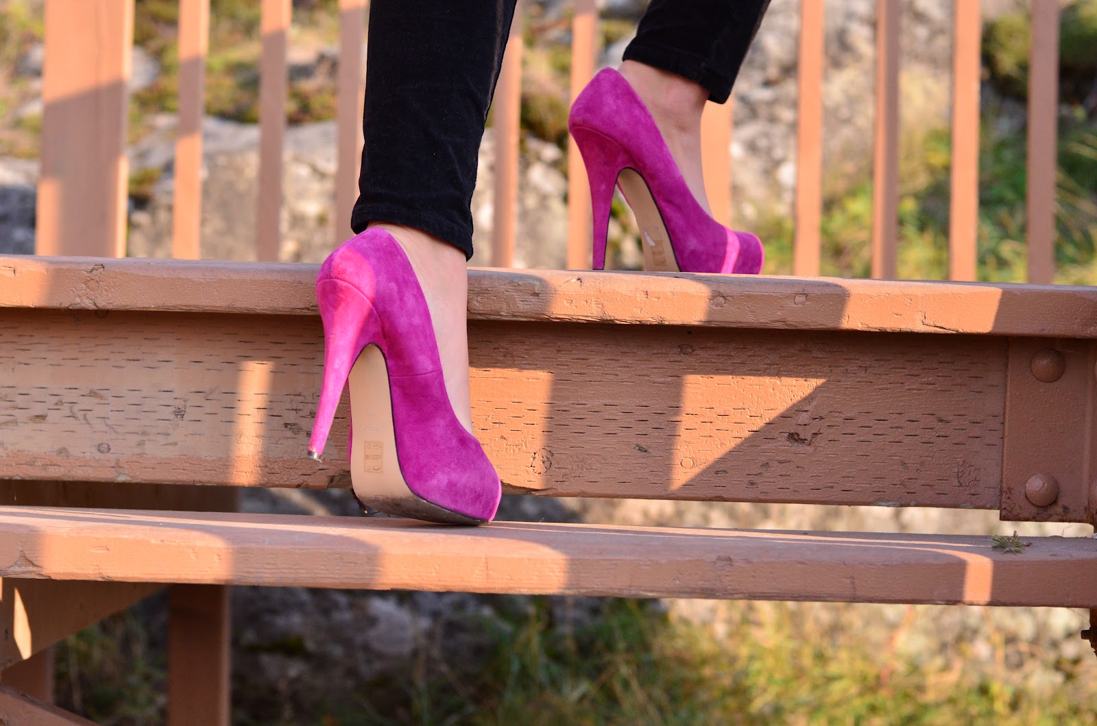 Fashionably Frozen Toes Day 9 Fifty Shades of Fuchsia