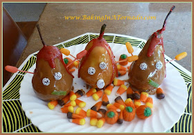 Halloween Bloody Buddies | www.BakingInATornado.com | #recipe #Halloween