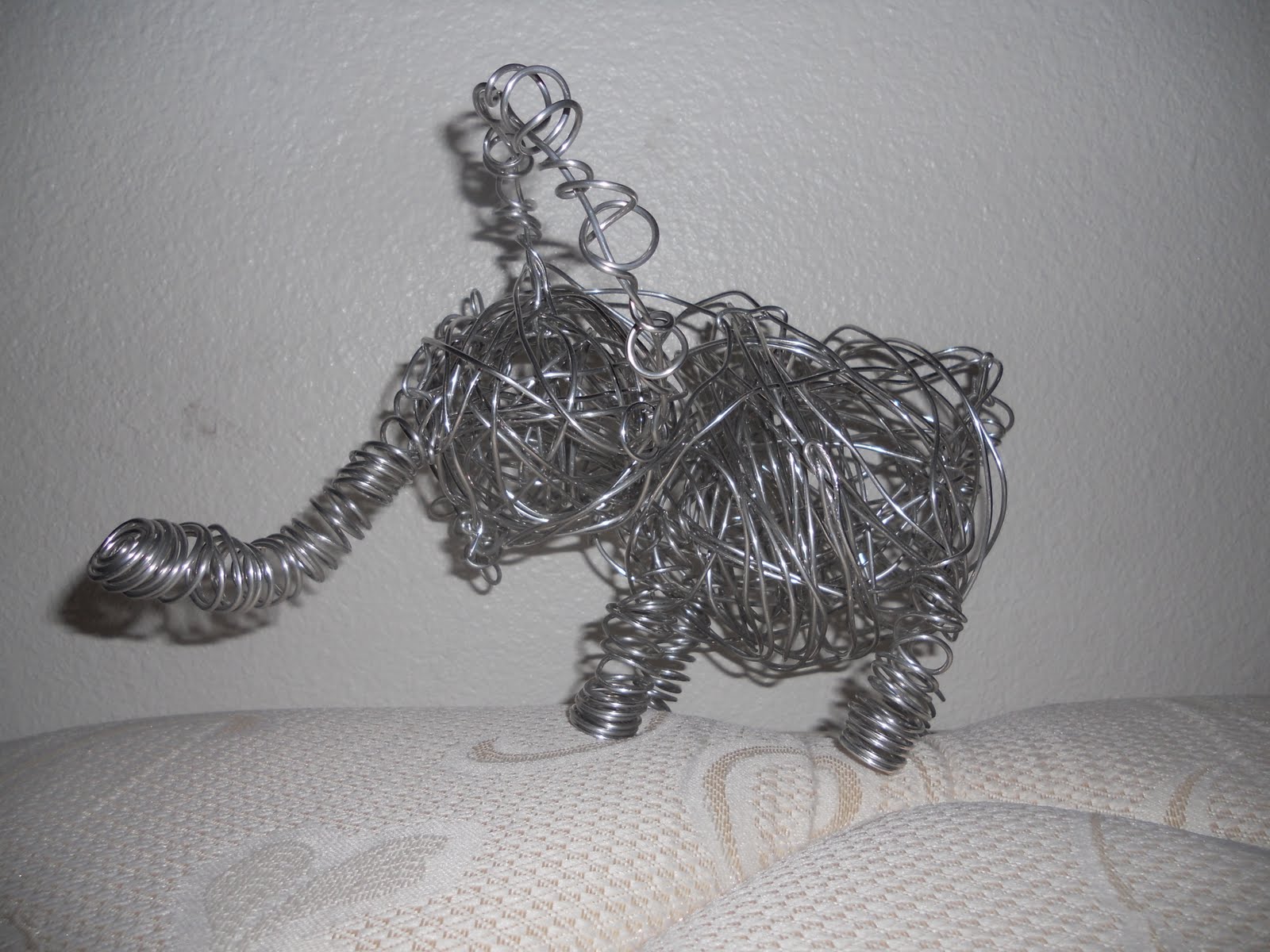 Elementary Art and More: Wire Sculpture!