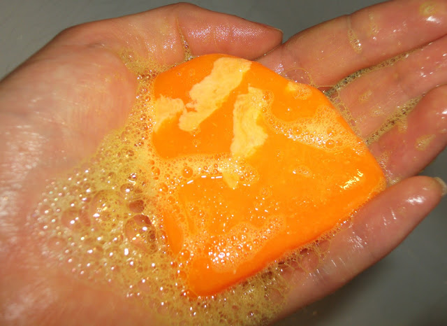 Lush, solid soap, vegan product, cruelty free, orangy scent, citrus fruits, mandarin, hand soap, review, bath and body, bath products