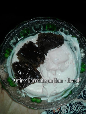 CHANTILY DE MORANGO COM KEFIR DE LEITE