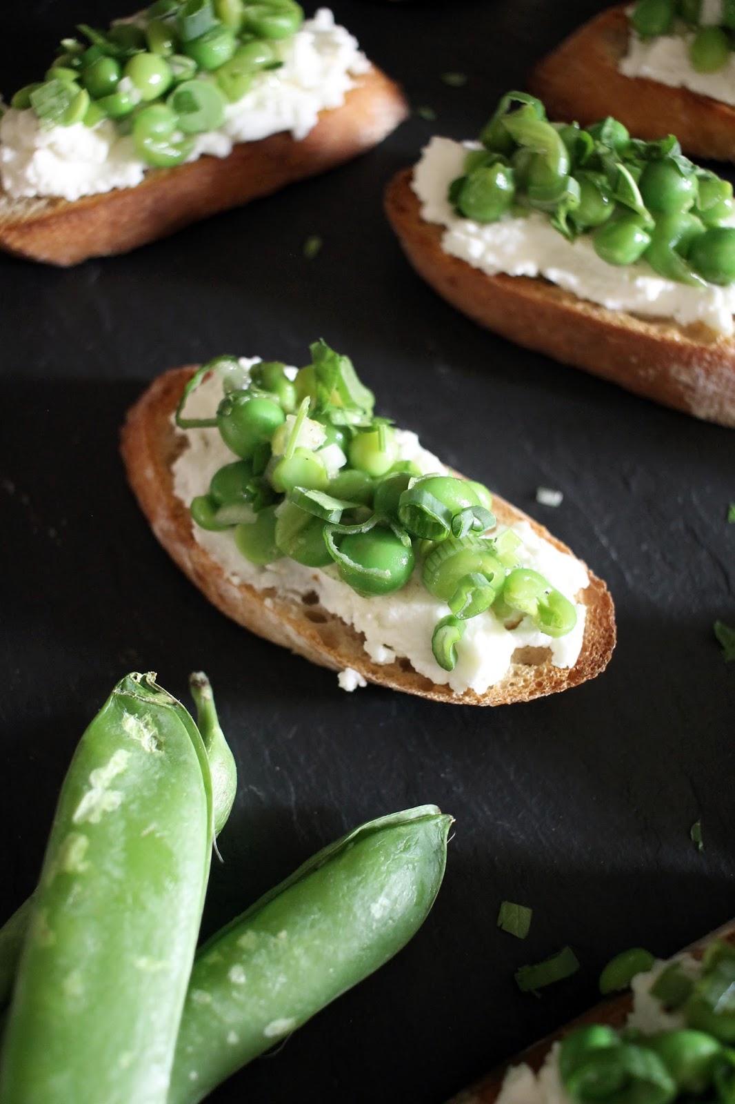 pea and ricotta crostini pea and ricotta crostini