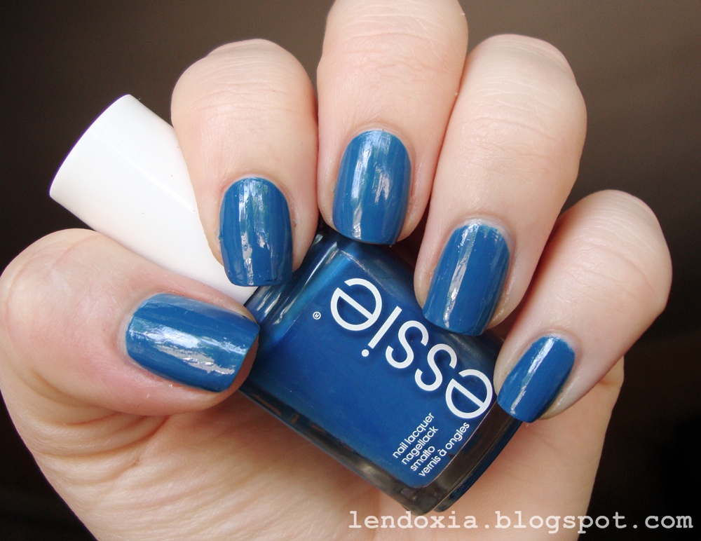 Essie Hide & go chic blue nail polish