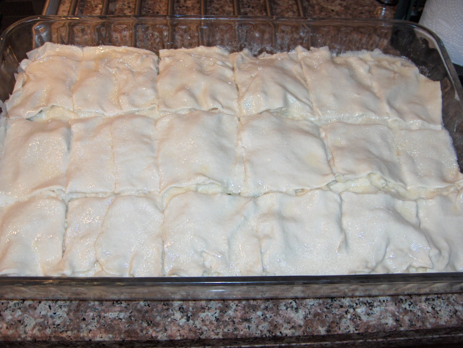 Ebrulitatlar Milföylü yufkalı börek