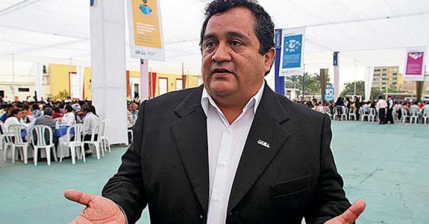 Denuncian que funcionarios DRE La Libertad recibieron irregularmente bolsas de alimentos Denuncian que funcionarios DRE La Libertad recibieron irregularmente bolsas de alimentos