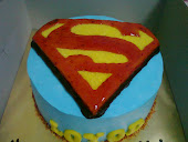 2D Superman Cake