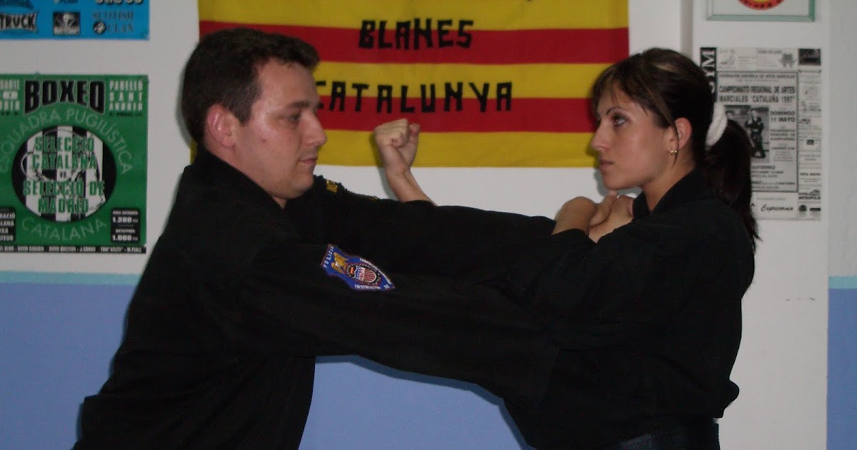 CLUB DE KENPOKARATE LENDINEZ GYM BLANES CLASES DE DEFENSA PERSONAL