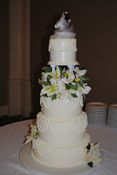 The Shank Family: A traditional Wedding Cake