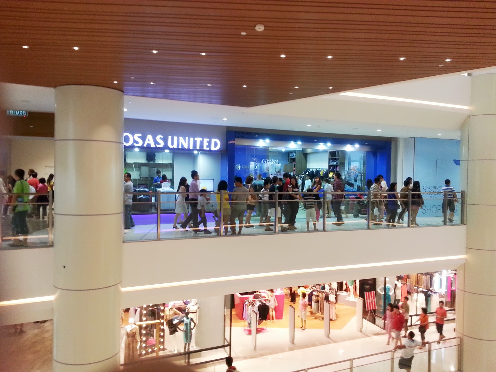 Gurney Paragon Food Outlets / Heavens for diners who wanna enjoy food