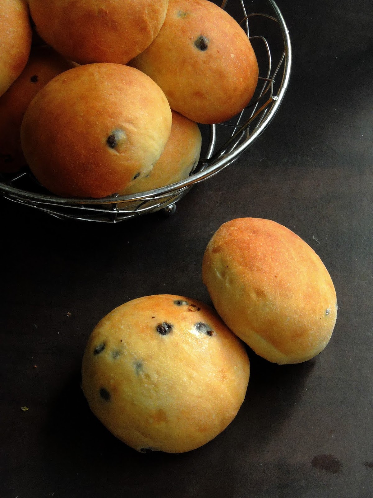 Priya's Versatile Recipes Eggless Chocolate Chips Milk Buns