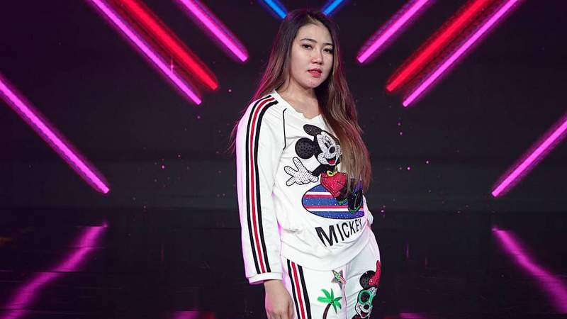 Lirik Lagu Cintaku Sedalam Lautan Atlantik - Via Vallen Lirik Lagu Cintaku Sedalam Lautan Atlantik - Via Vallen