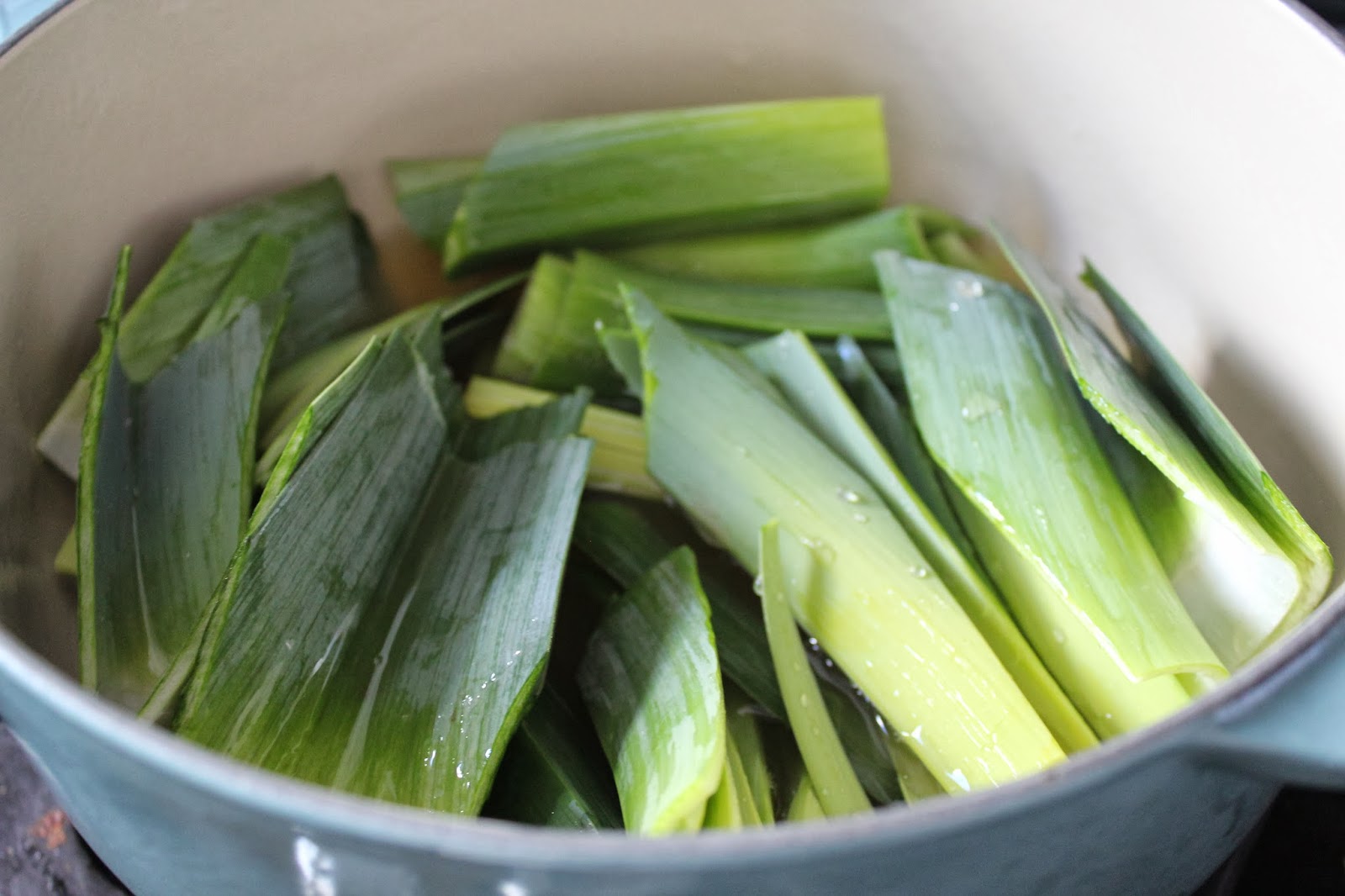 Delicious Dishings Soup Sundays PotatoLeek Soup
