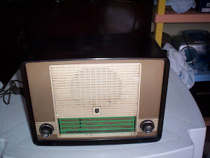 Rádio Philips valvulado - anos 50