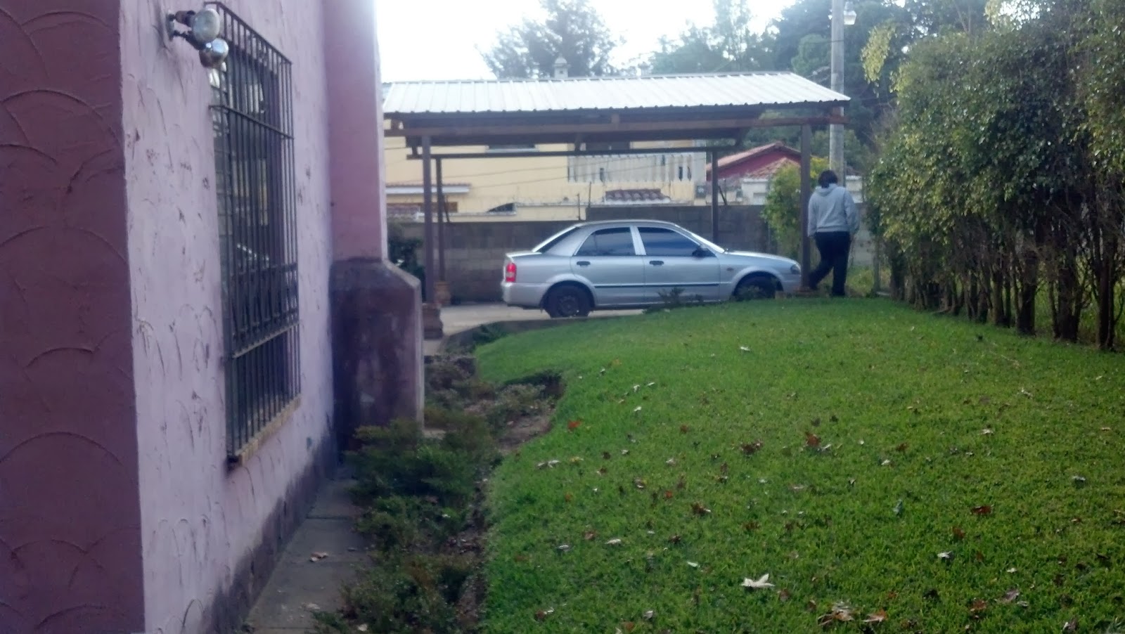 VENDO CASA EN SAN LUCAS SACATEPEQUEZ JARDINES IV, GUATEMALA VENTA