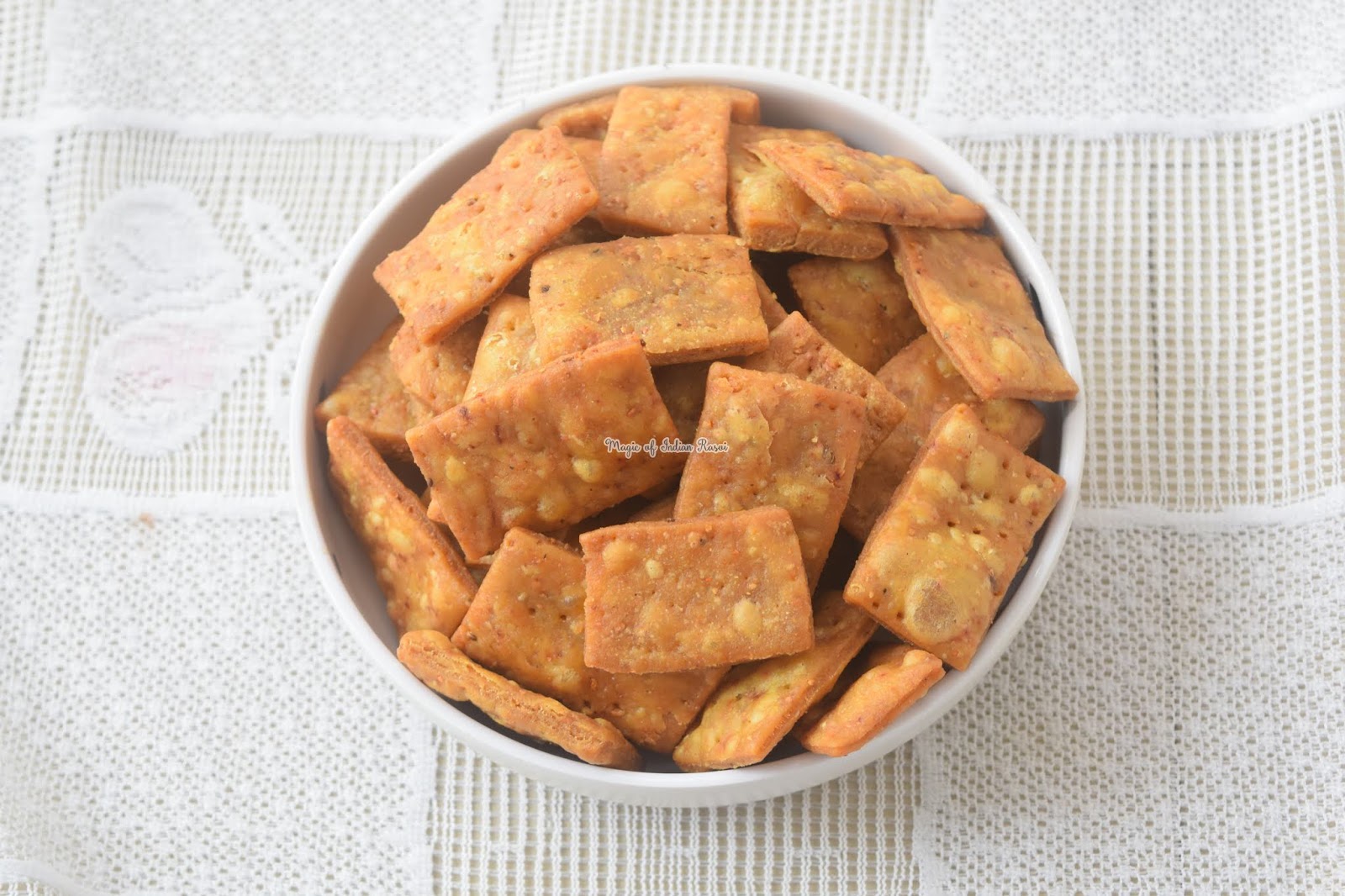 Farsi Masala Puri - Khasta Spicy Mathri Recipe - फरसी मसाला पूरी रेसिपी - Priya R - Magic of Indian Rasoi