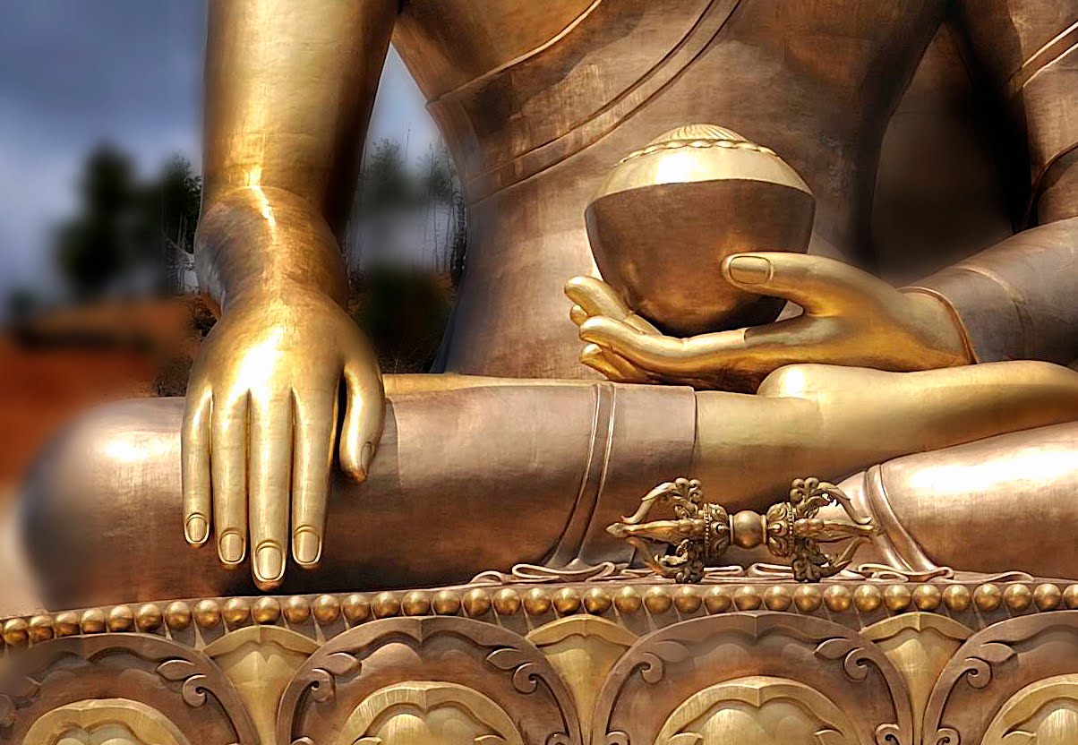 Мудры будды. Мудра Будды Шакьямуни. Статуя ладонь Будды Китай. Мудры в буддизме. Рука буддизм.