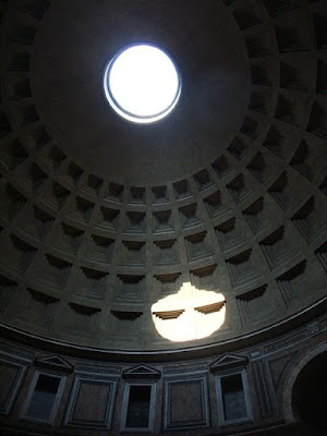 pantheon, hole in ceiling, sun, rome italy