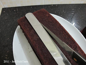 Resep Cake Coklat Kukus Lapis Selai Strawberry