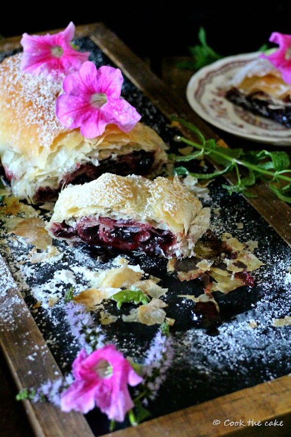 strudel-de-cerezas, cherry-strudel